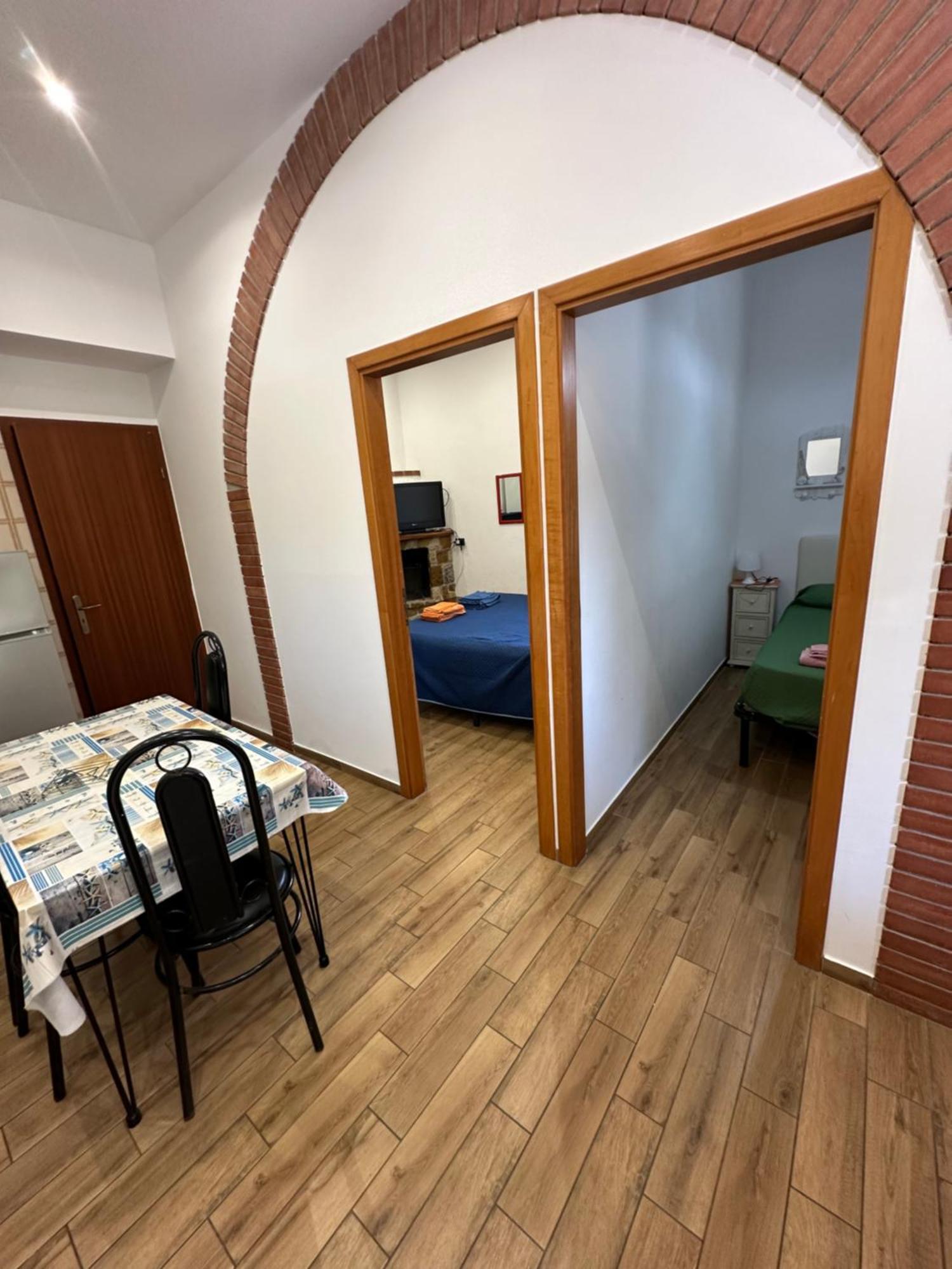 House Cefalu 1915 Lascari Kültér fotó